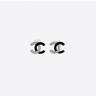 Boucles d'oreilles Chanel "Logo"