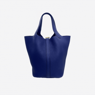 Hermès "Picotin 18" bag in navy blue