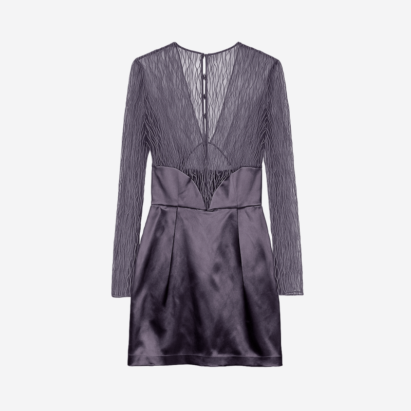 Robe courte Elisabetta Franchi violette, decoletté plongeant et boutons perlés
